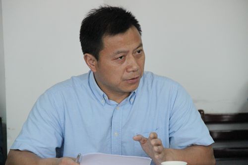 太阳成官网党委书记李宏为全院党员干部上党课