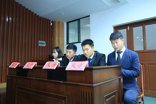 太阳成官网举办第十五届“砺剑杯”辩论赛半决赛